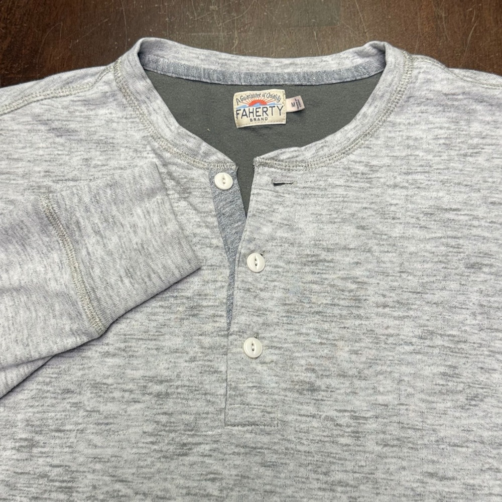 Faherty Henley Shirt Mens Medium Grey Heathered Long Sleeve Cotton Blend